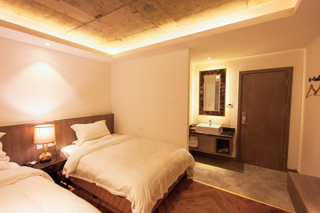 Two Towns Hostel Hangzhou Exterior photo