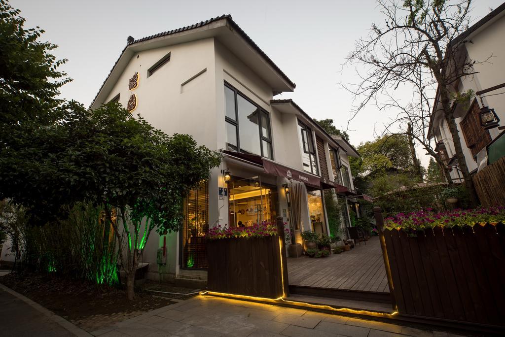 Two Towns Hostel Hangzhou Exterior photo